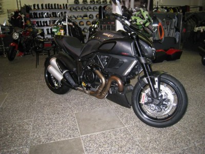 Diavel 2.jpg