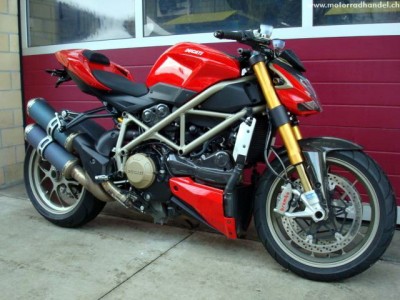 Ducati Streetfighter 03.jpg