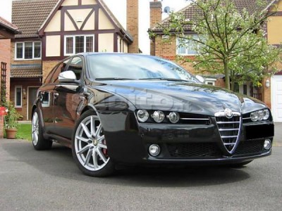 Alfa-Romeo-159-Sportwagon-20111017230915.jpg
