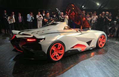 Lamborghini-Egoista-Concept-11.jpg