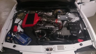 Alfa 75 Turbo engine.jpg