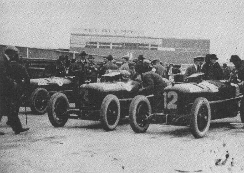 1925 gp de l'acf, montlhéry - alfa-romeo p2 team, antonio ascari dnf 22 laps fatal acc, giuseppe campari dnf 40 laps withdrawn, gastone brilli-peri dnf 31 laps withdrawn 1.jpg